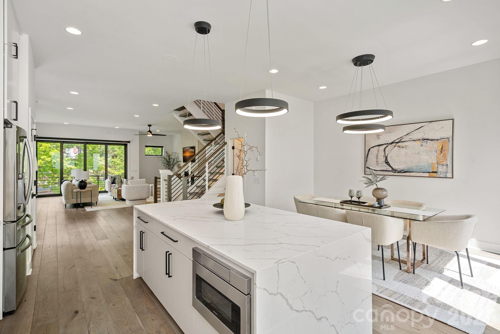 1006 Westbrook Drive Unit: B