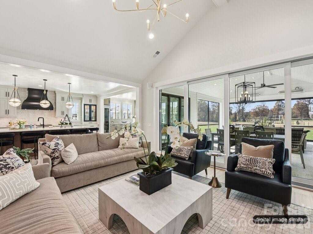 2232 Grey Road
