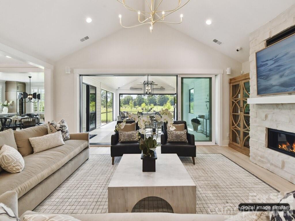 2232 Grey Road