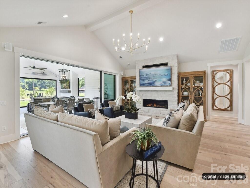 2232 Grey Road