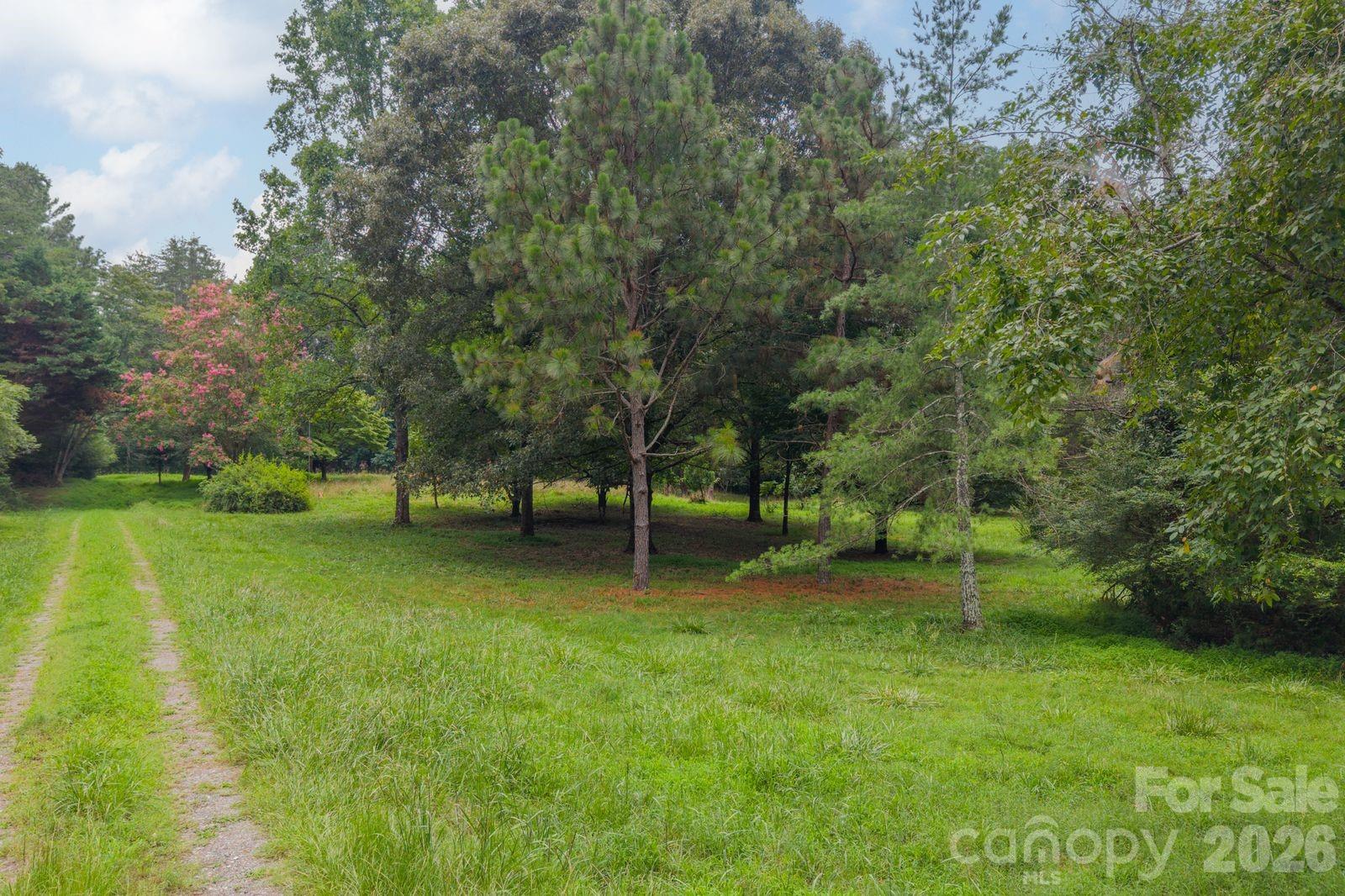 2232 Grey Road