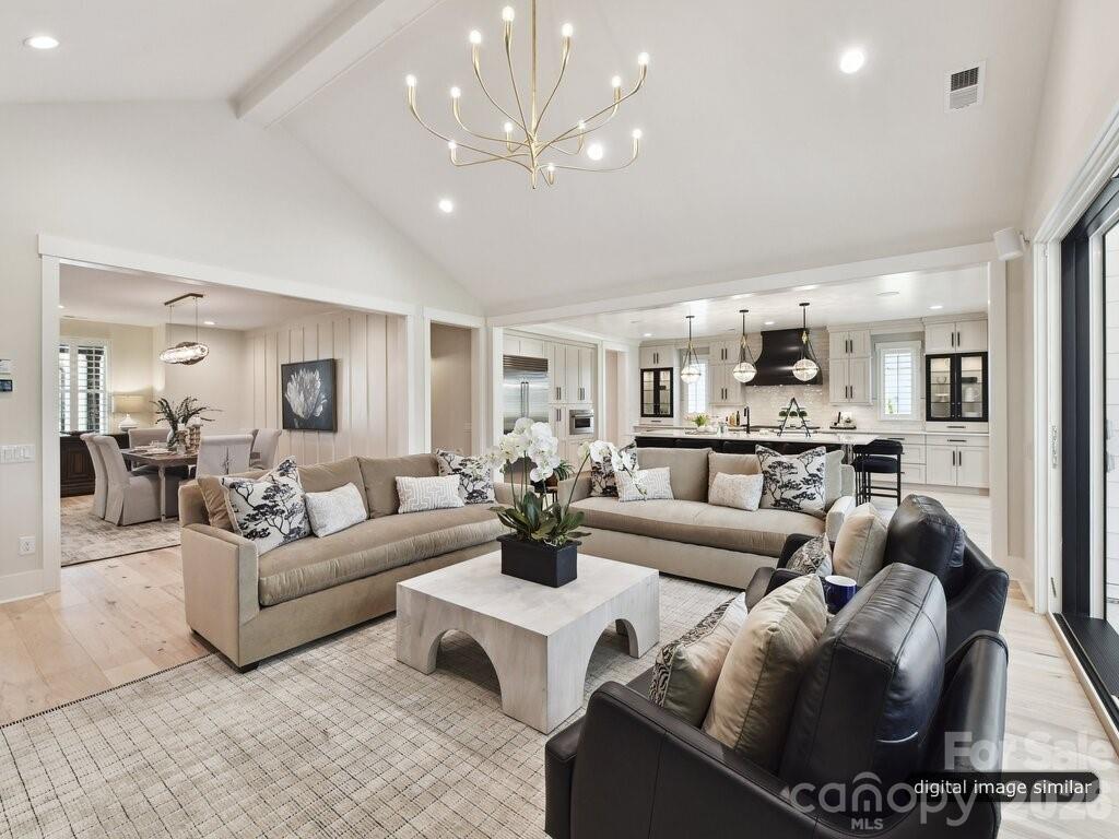 2232 Grey Road