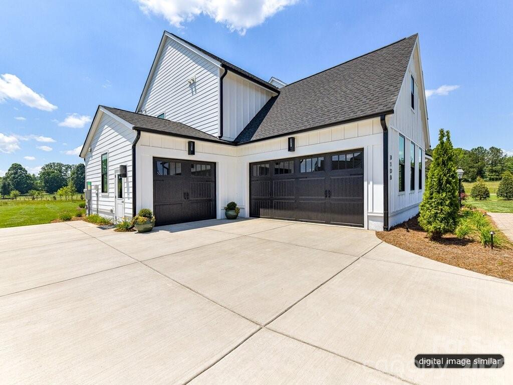 2232 Grey Road