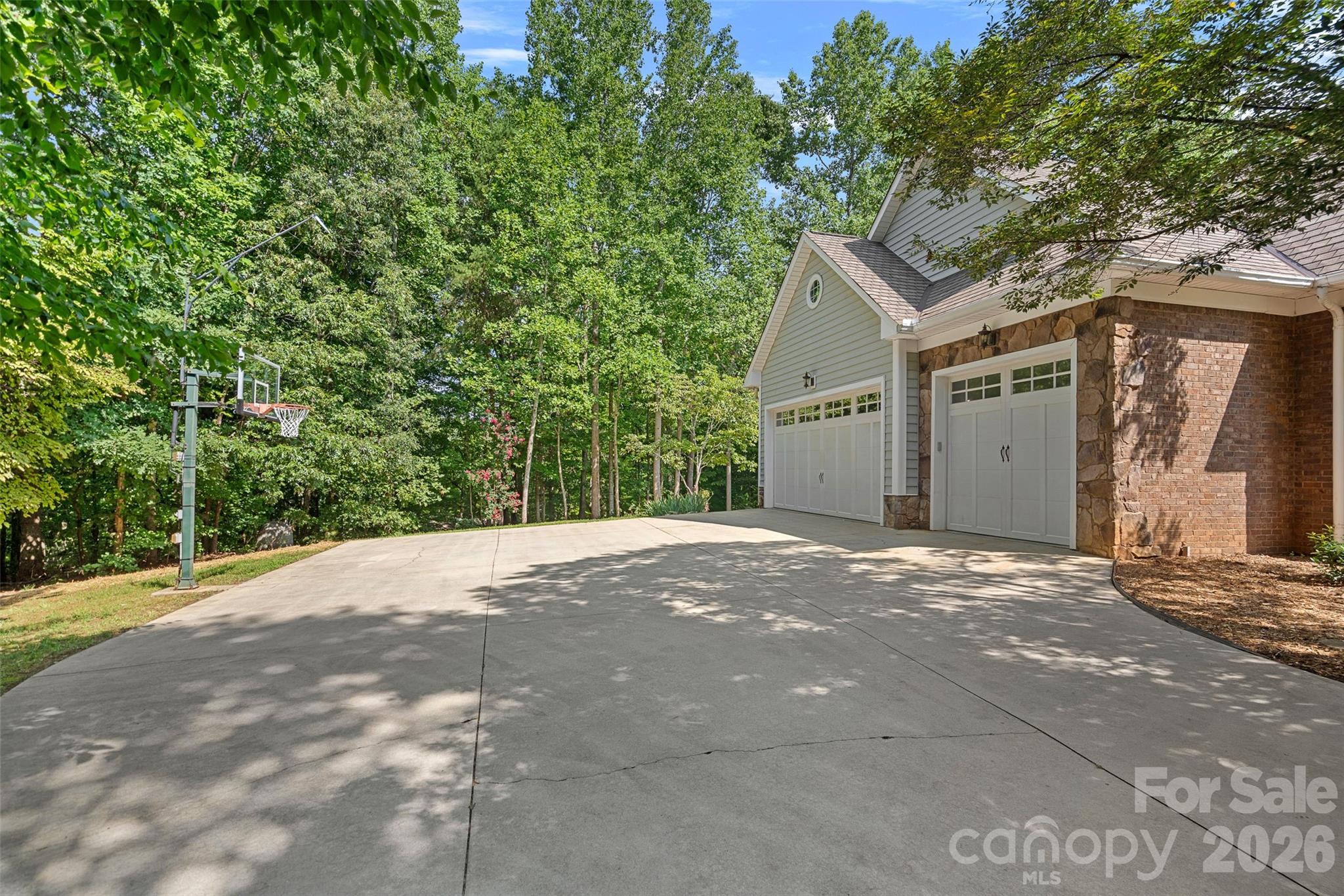 199 Robinson Road