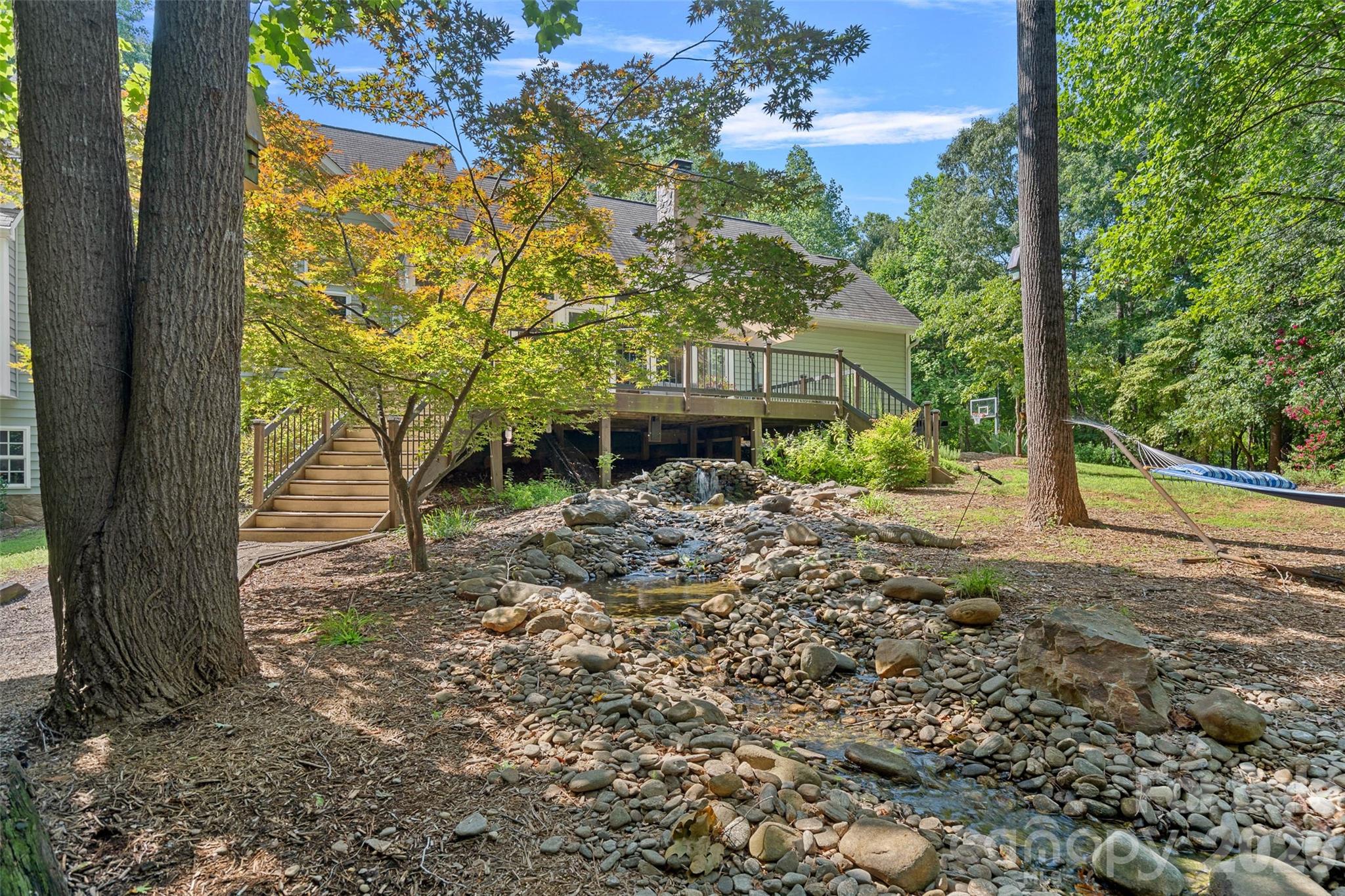 199 Robinson Road