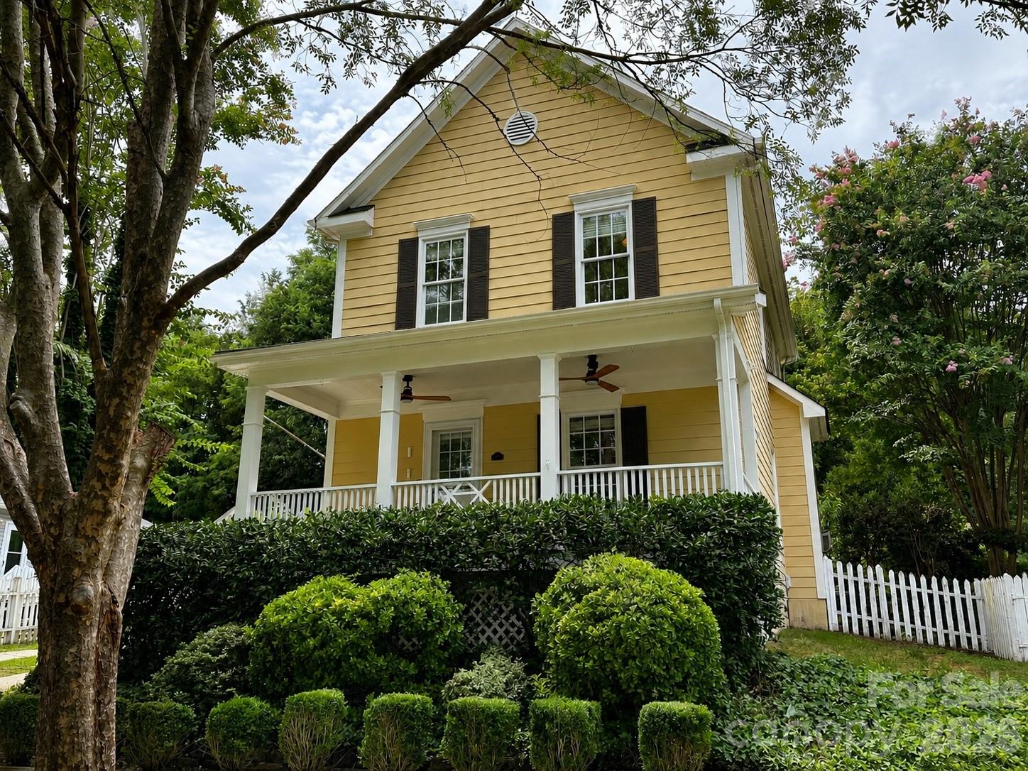 14015 Garden District Row