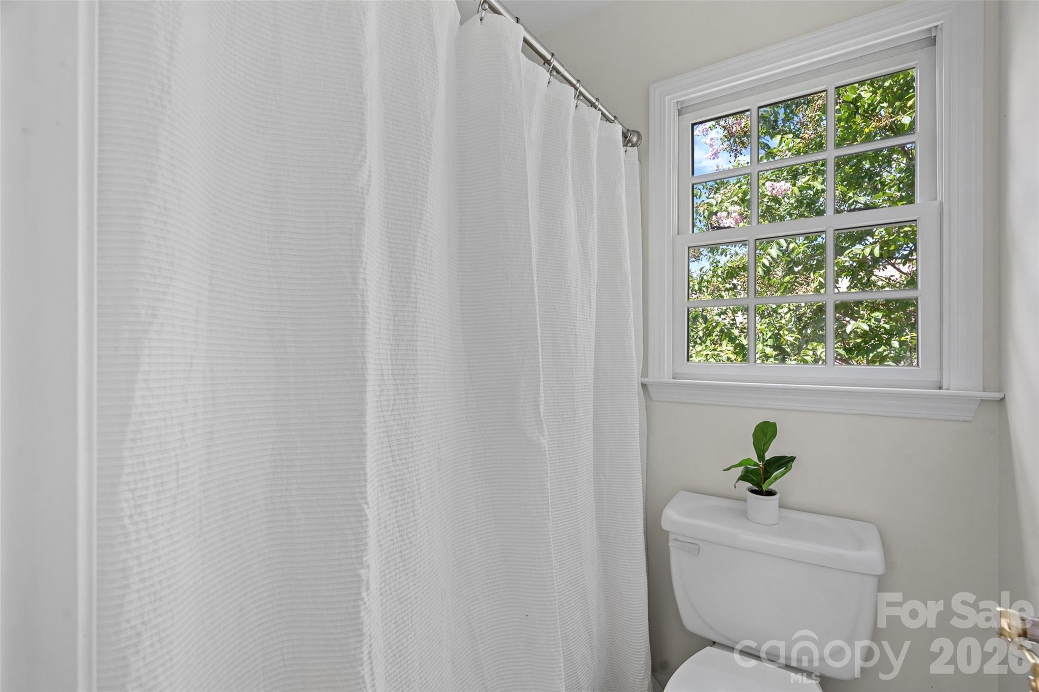14015 Garden District Row