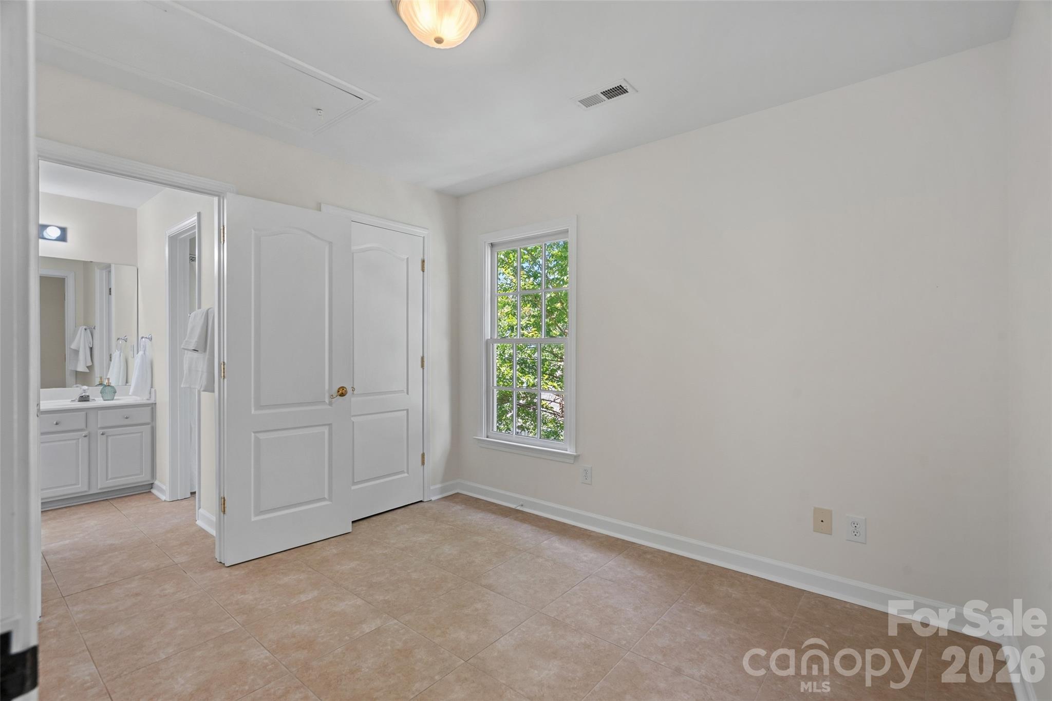 14015 Garden District Row