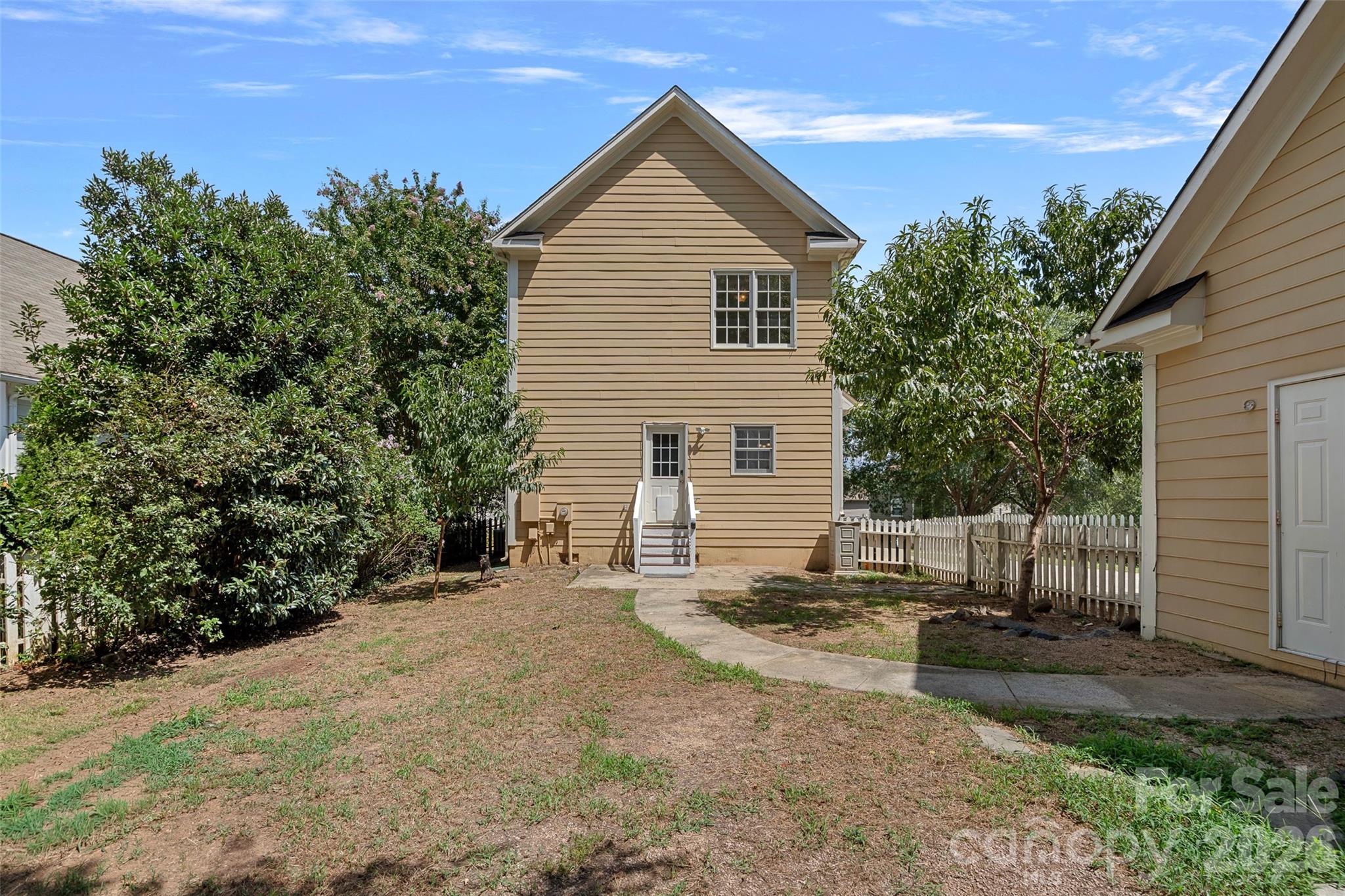14015 Garden District Row