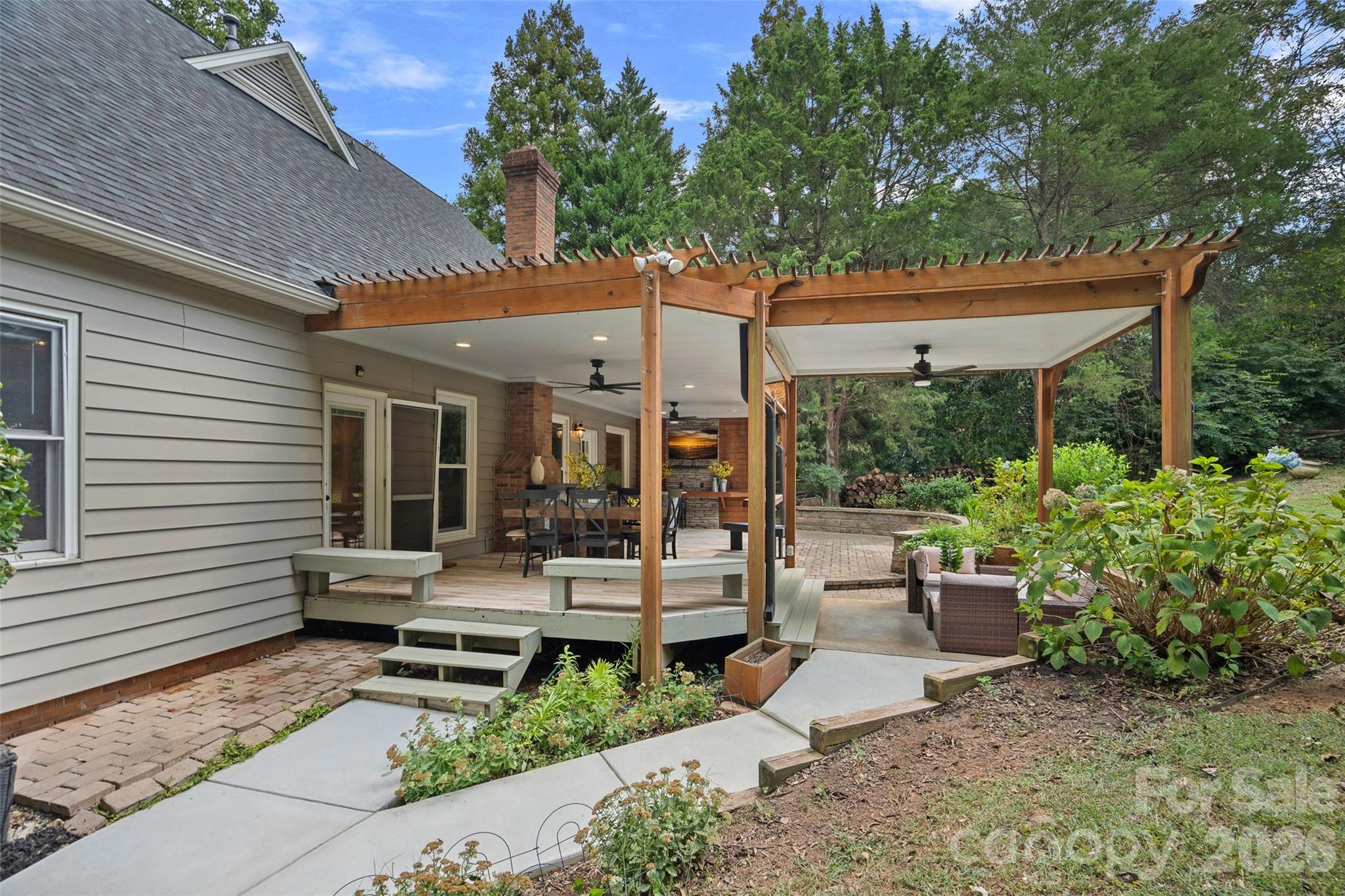 12507 Angel Oak Drive