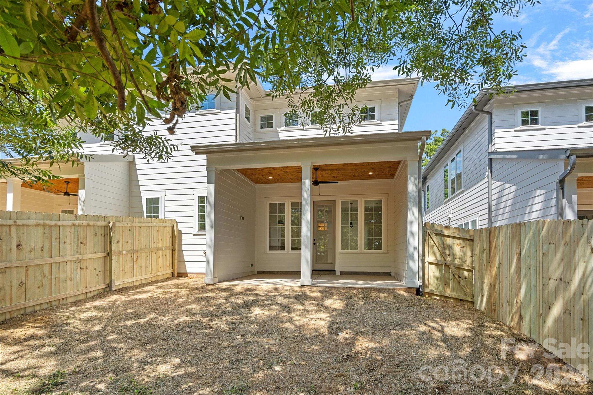 2902 Dogwood Avenue