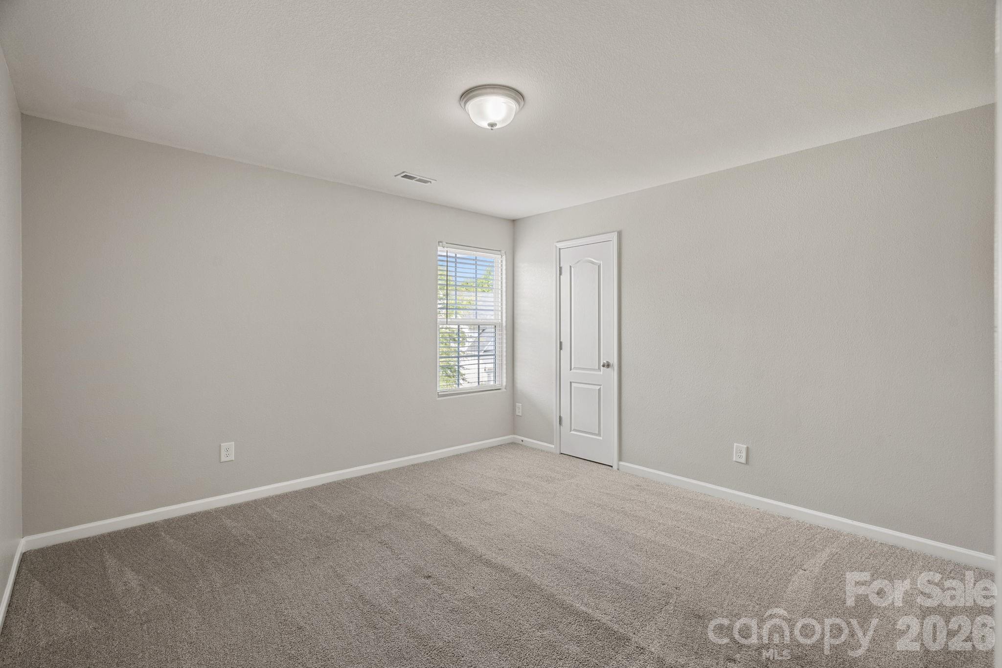 8226 Paw Valley Lane