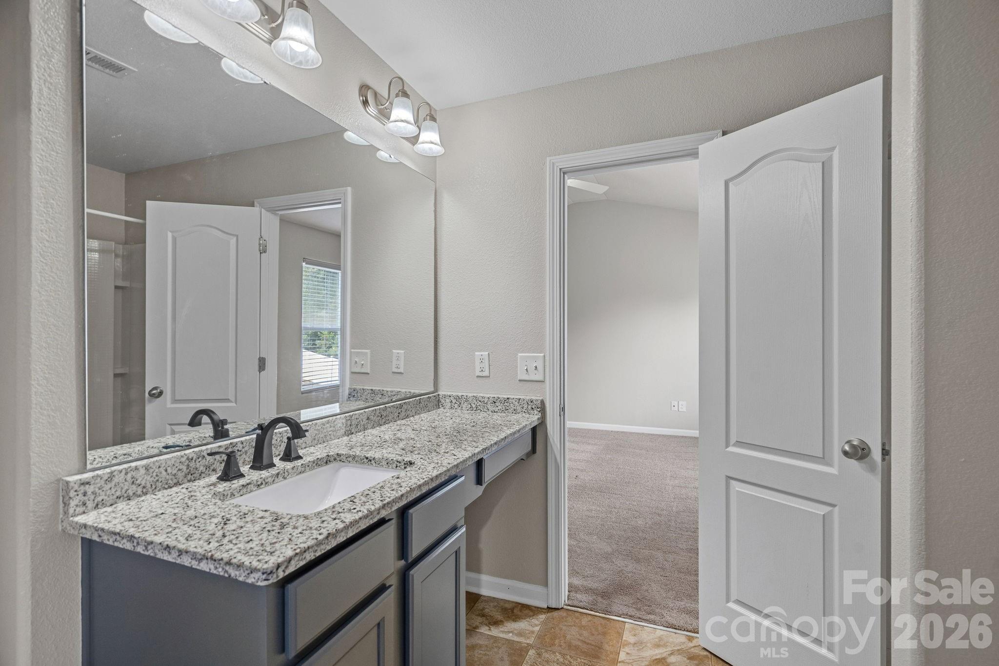 8226 Paw Valley Lane