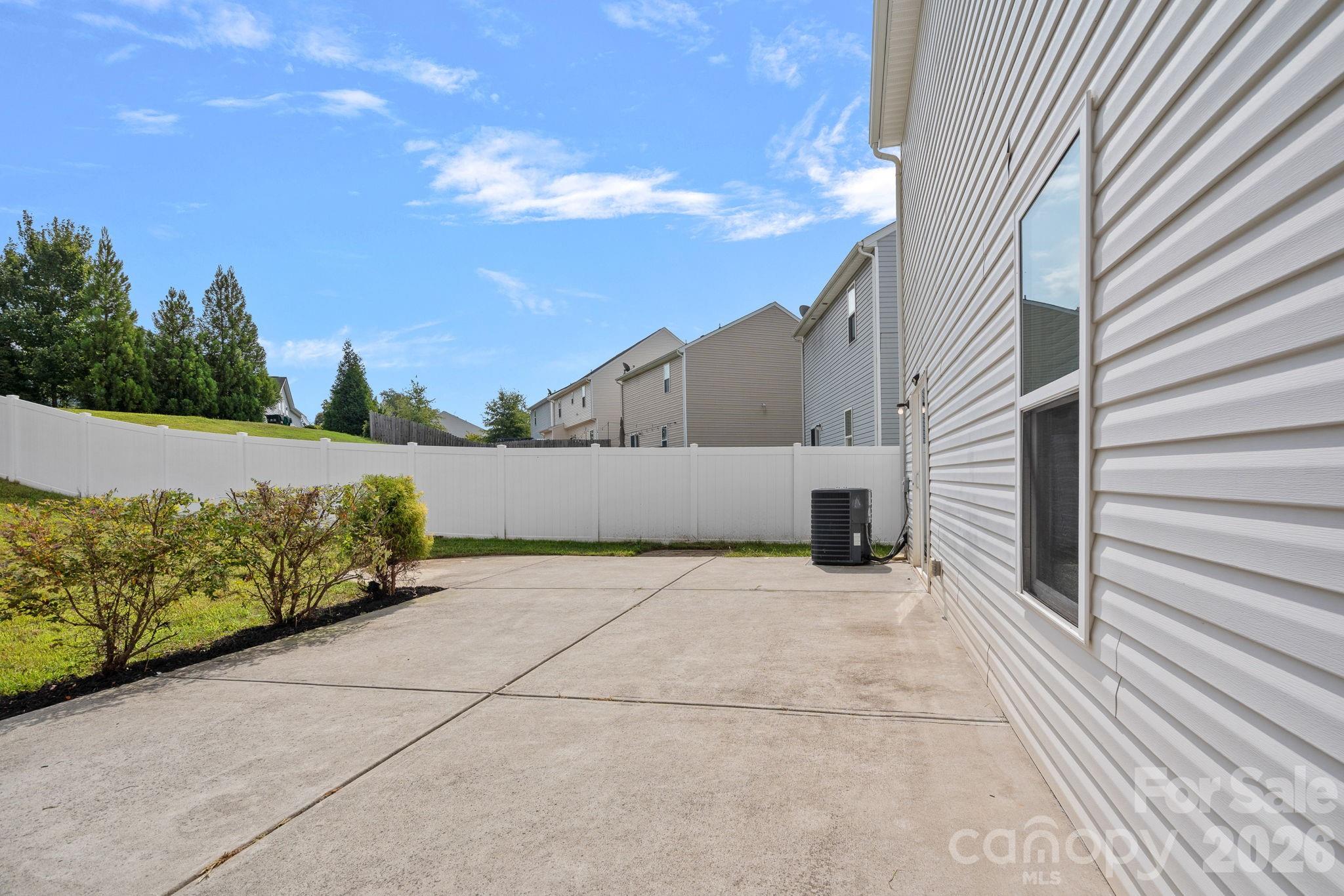 8226 Paw Valley Lane