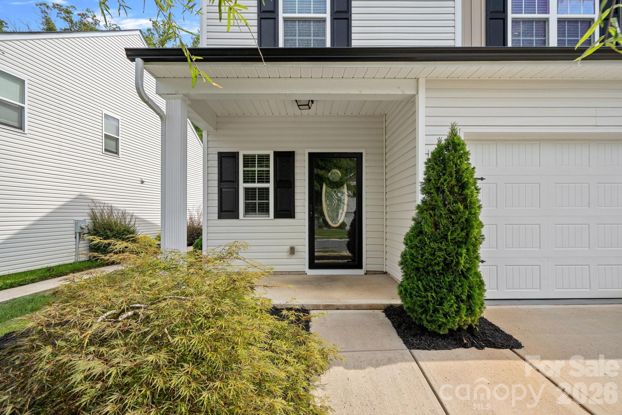 8226 Paw Valley Lane