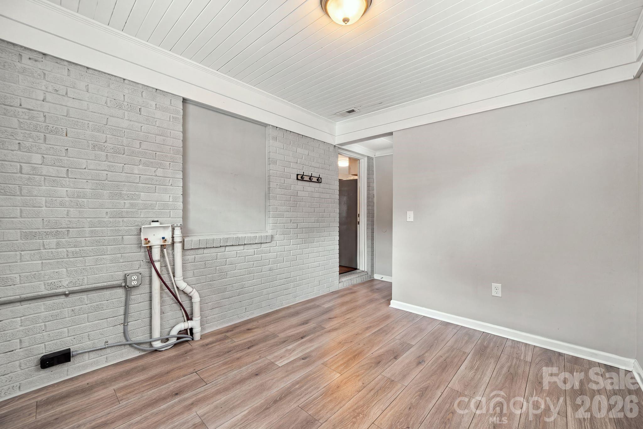 3307 Bonaire Drive