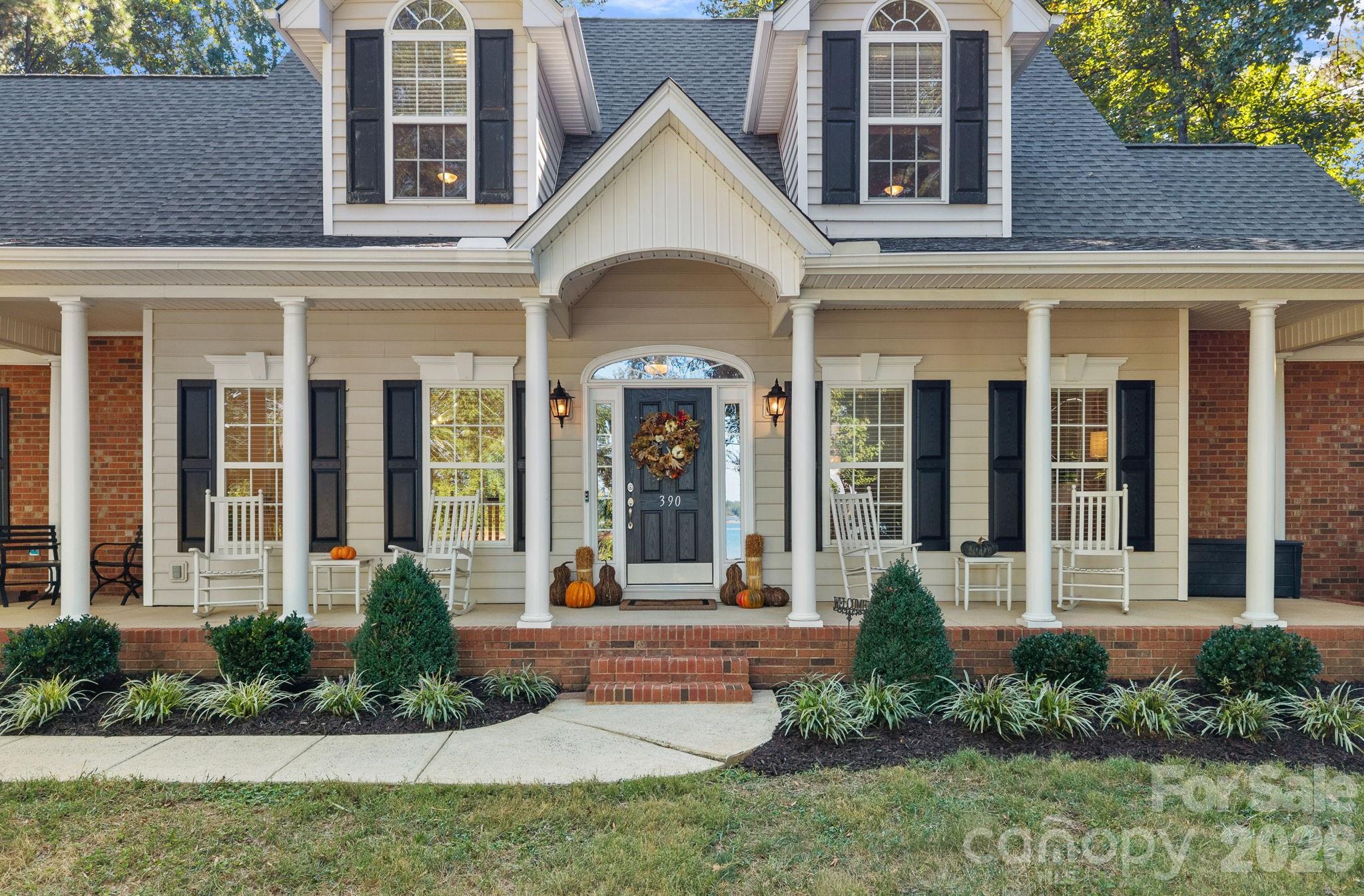 390 Robinson Road