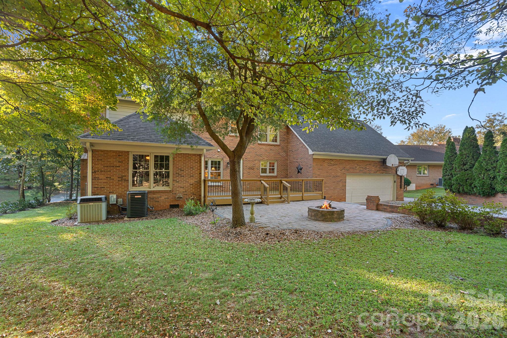 2716 Oldenway Drive