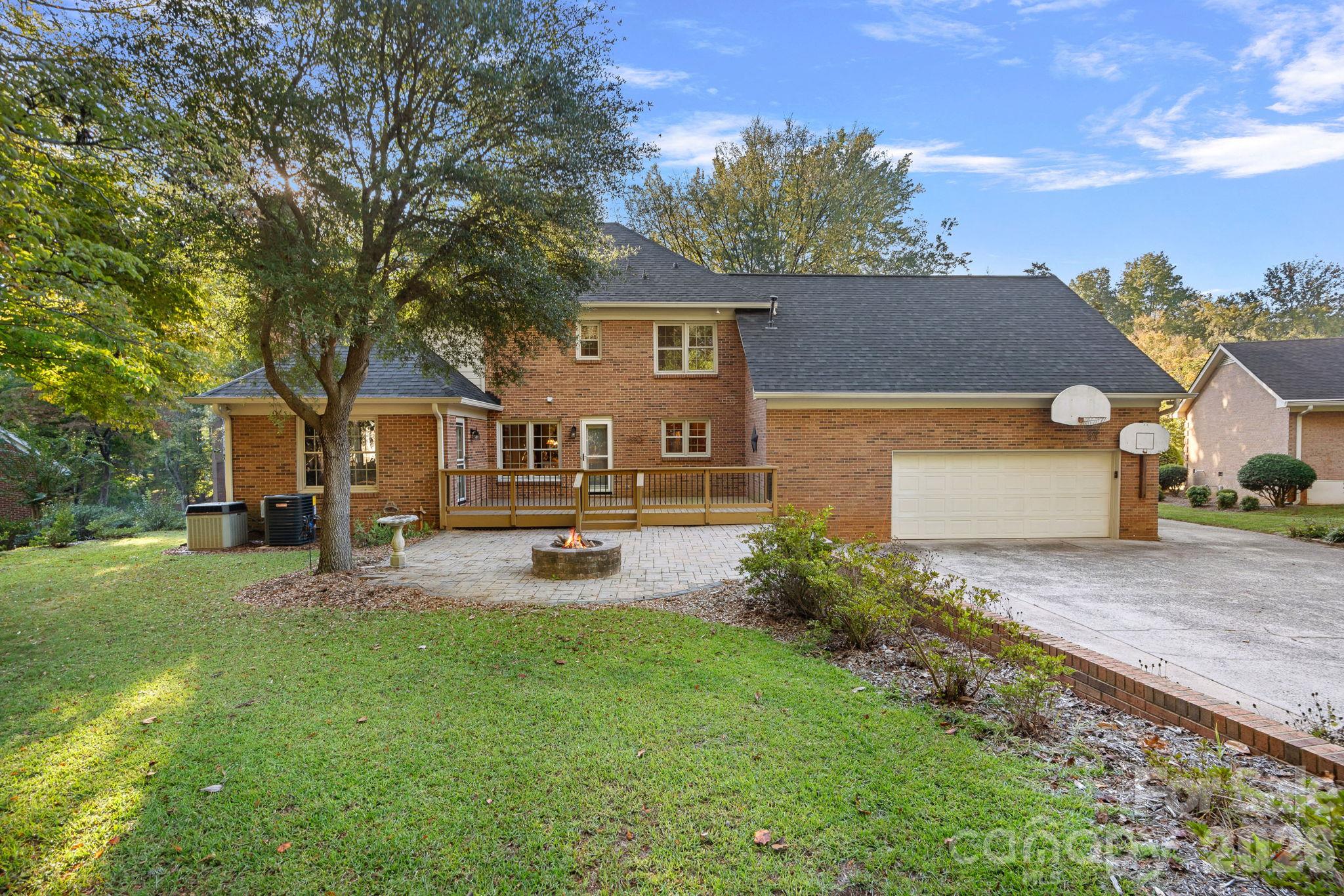 2716 Oldenway Drive