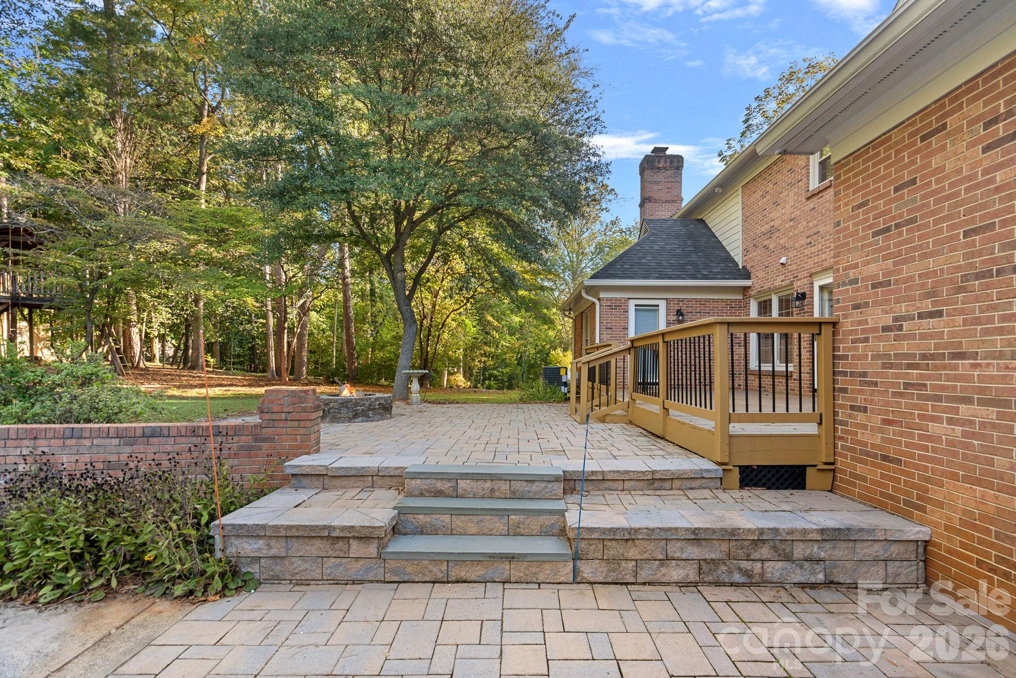 2716 Oldenway Drive