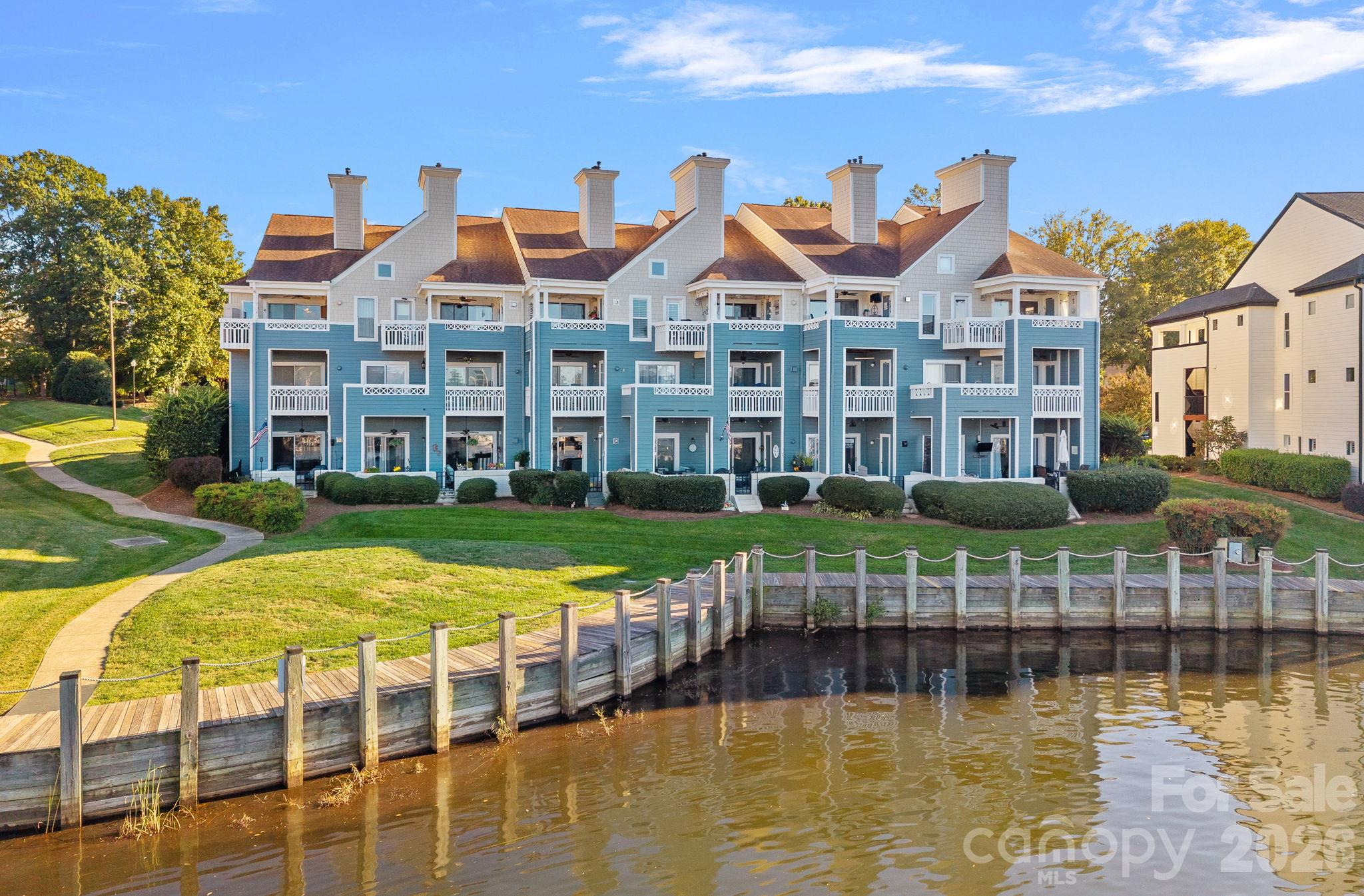 18797 Vineyard Point Lane