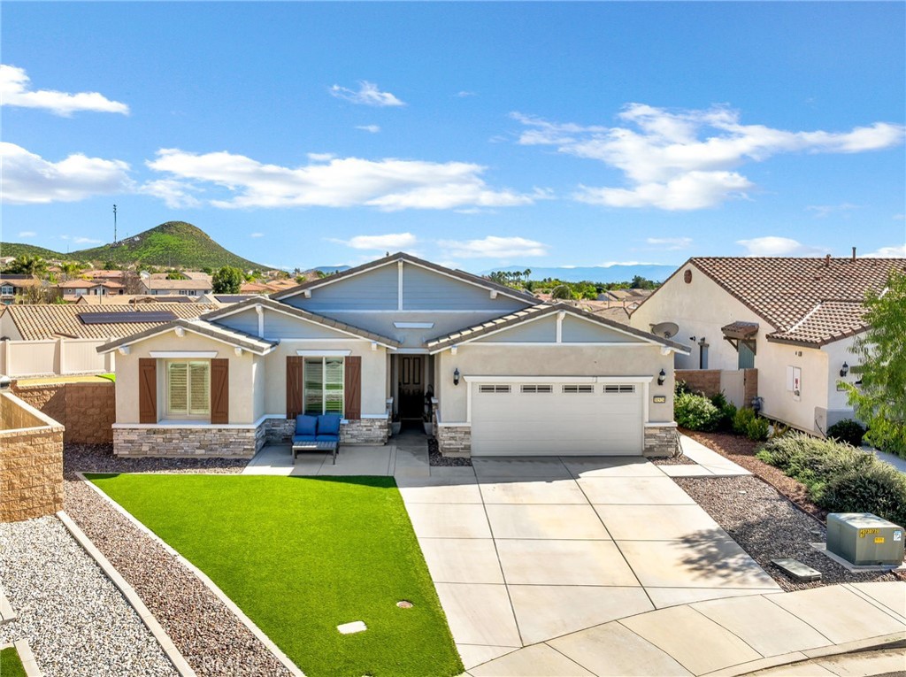 31524 Mojave Red Court