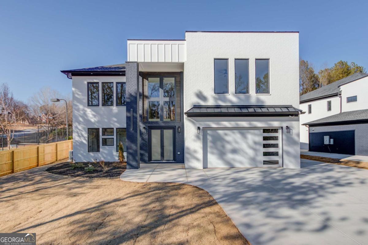 734 Riverside Road
