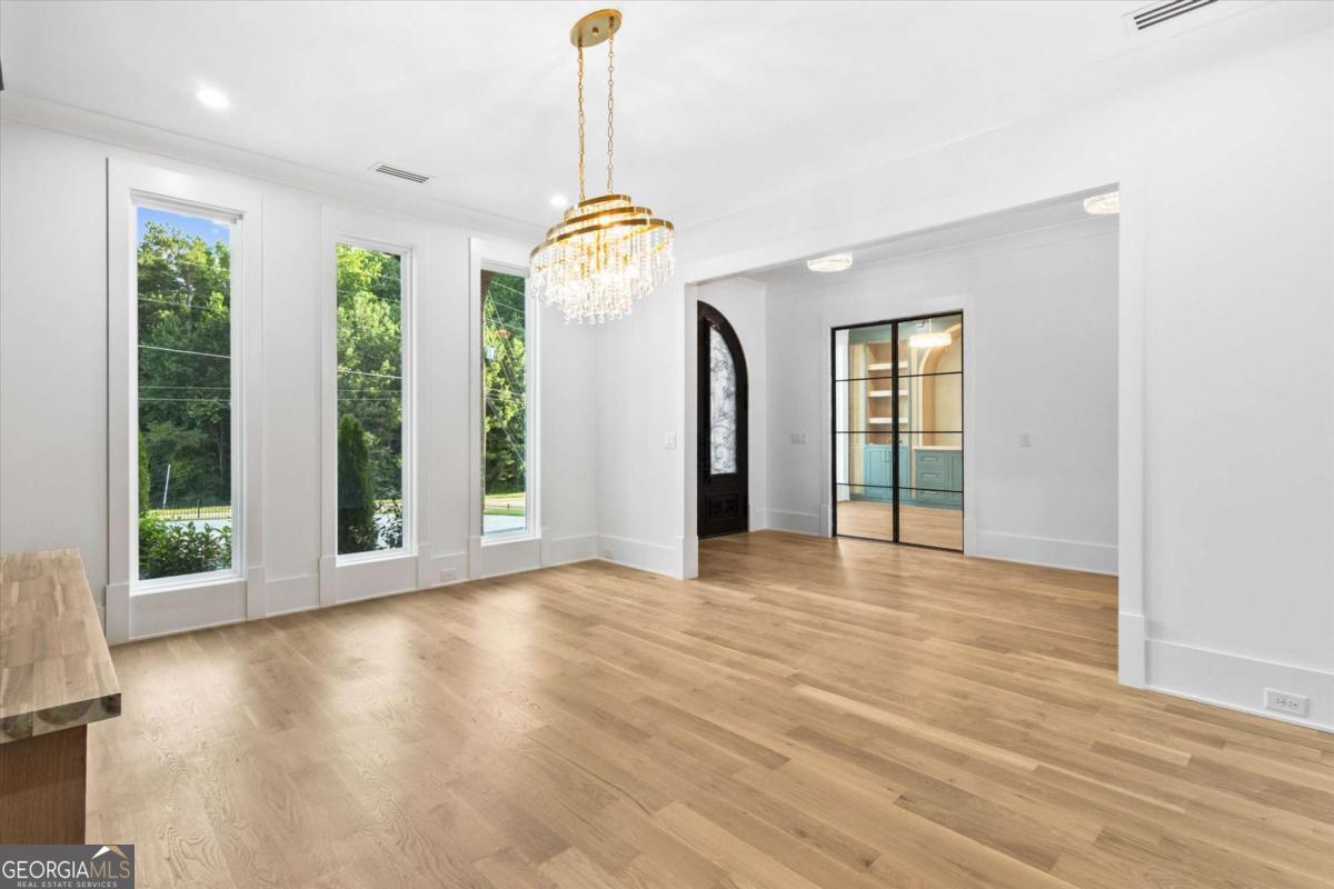 681 Old Peachtree Road