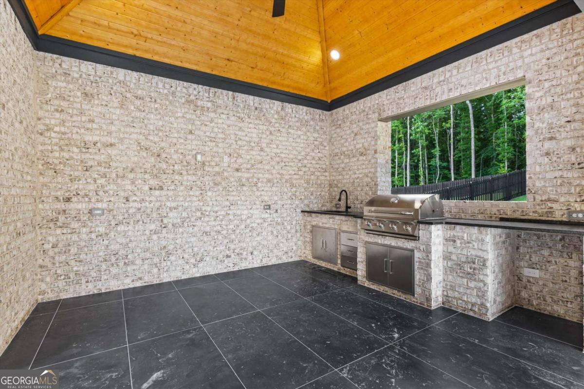 681 Old Peachtree Road