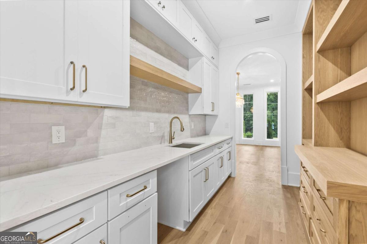 681 Old Peachtree Road