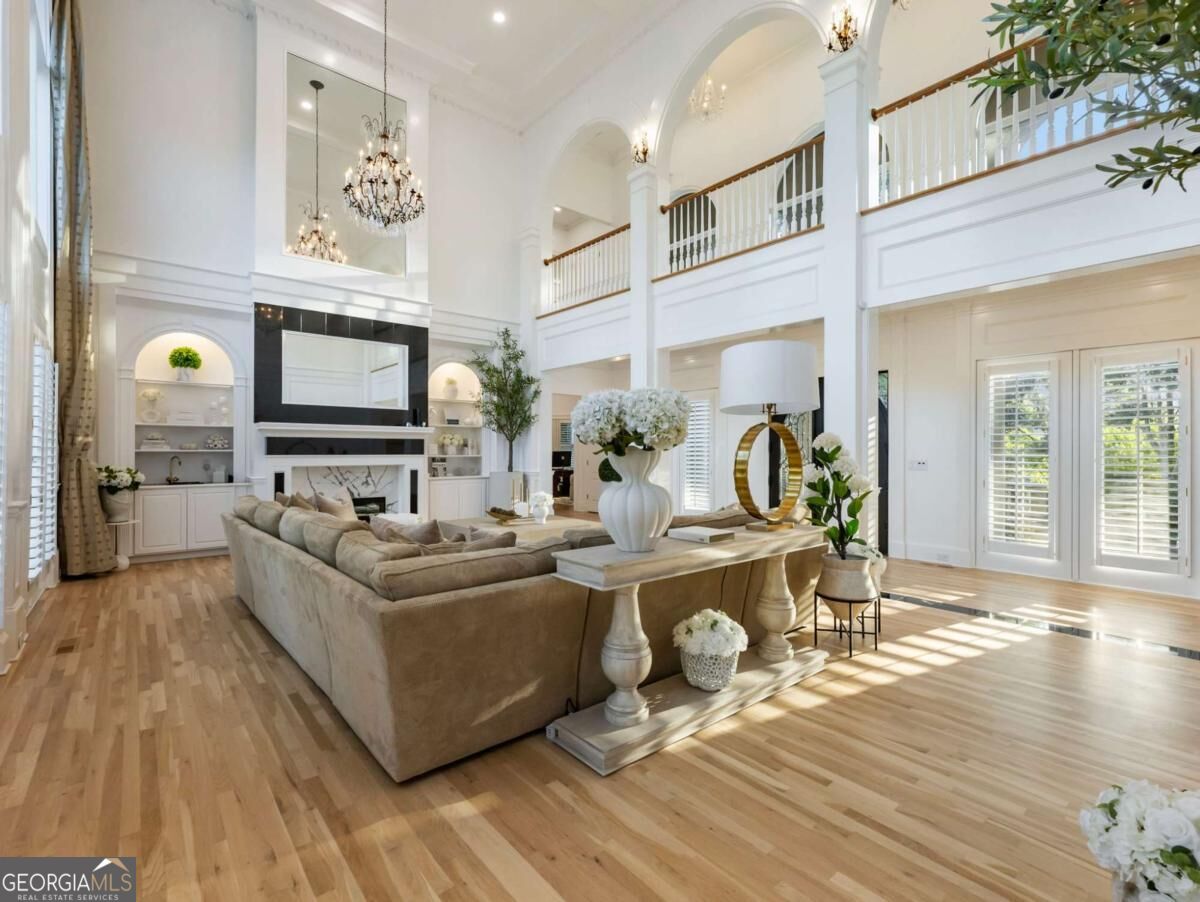 1905 Kathy Whitworth Drive