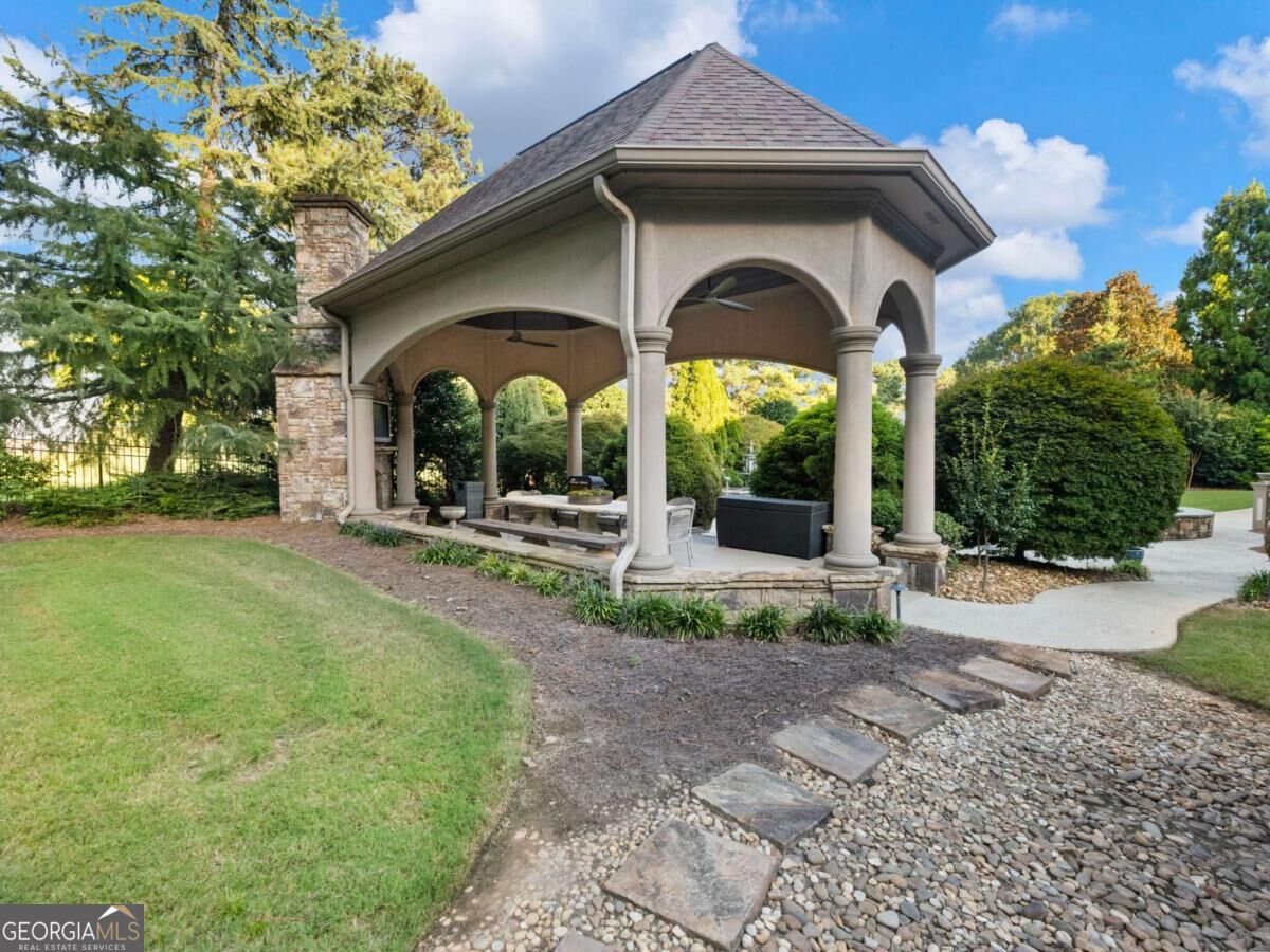 1905 Kathy Whitworth Drive