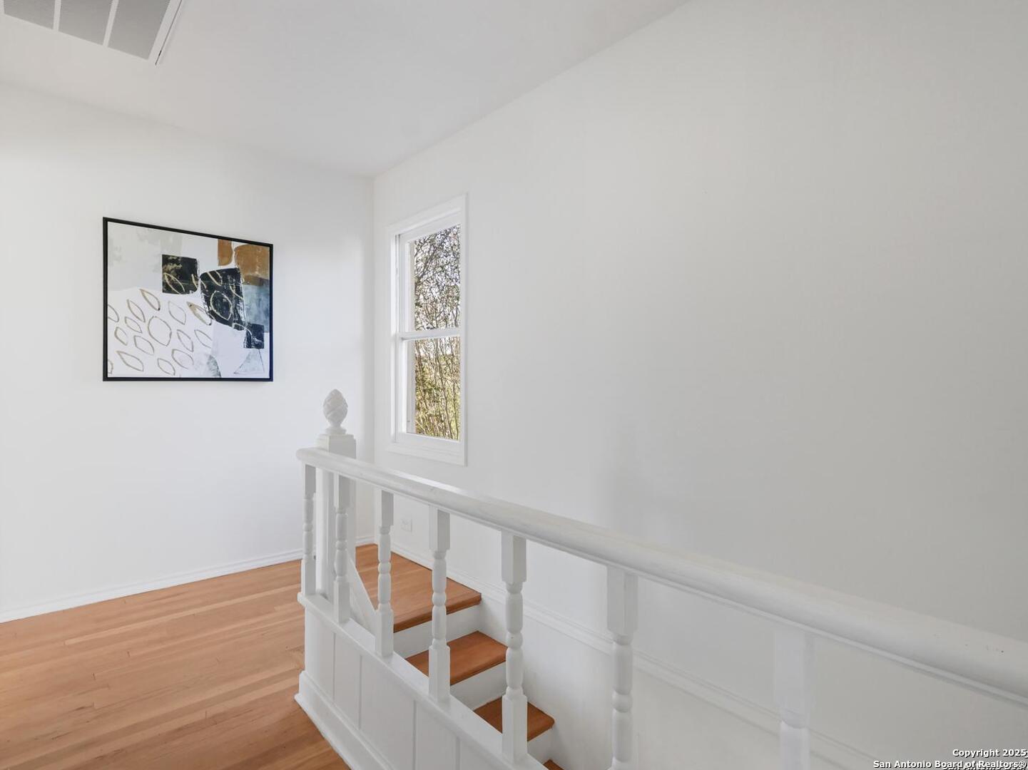 123 W. Mandalay