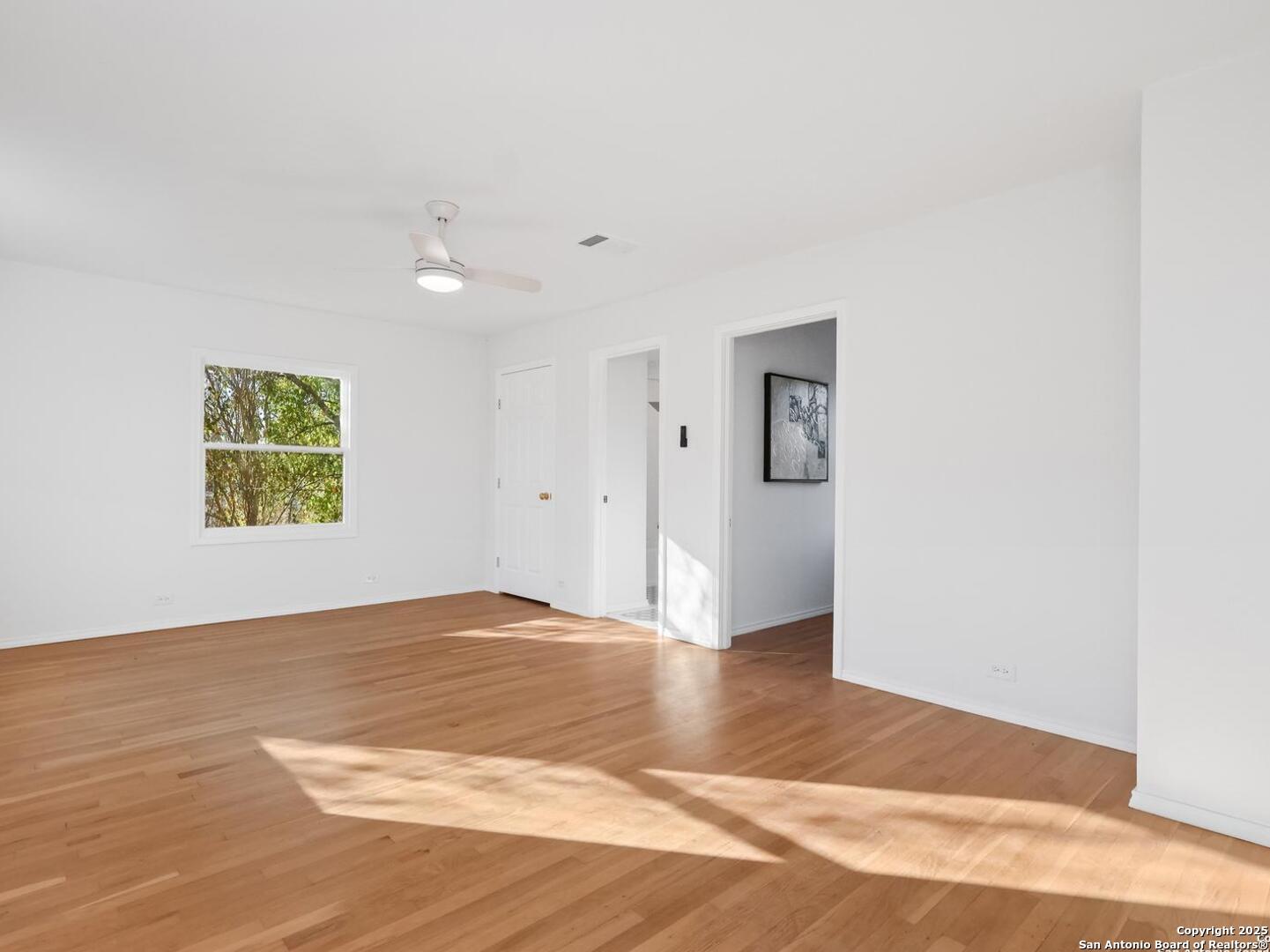 123 W. Mandalay