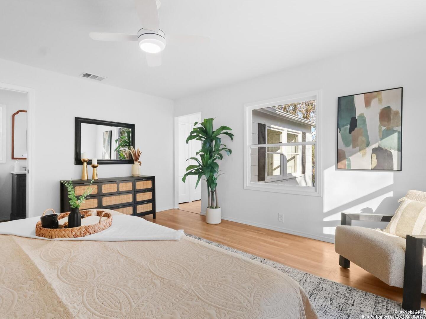 123 W. Mandalay