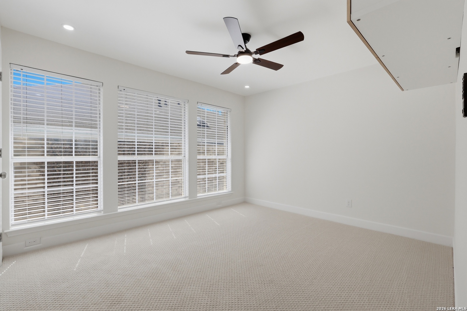 2418 Garden Meadow