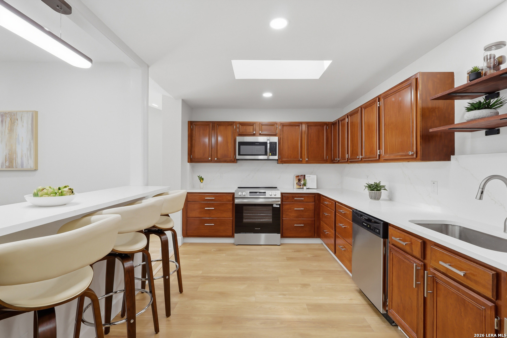 2418 Garden Meadow