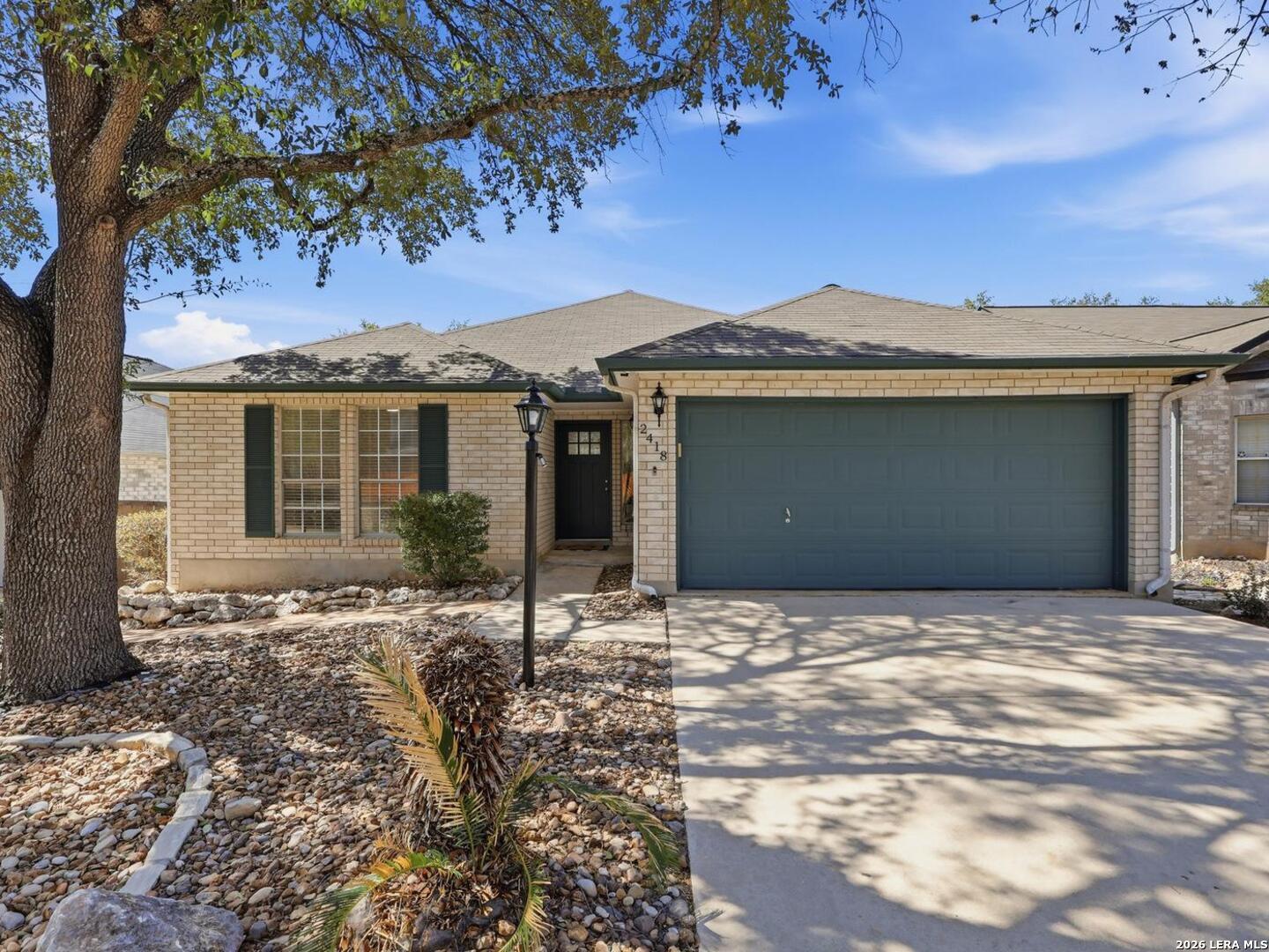 2418 Garden Meadow