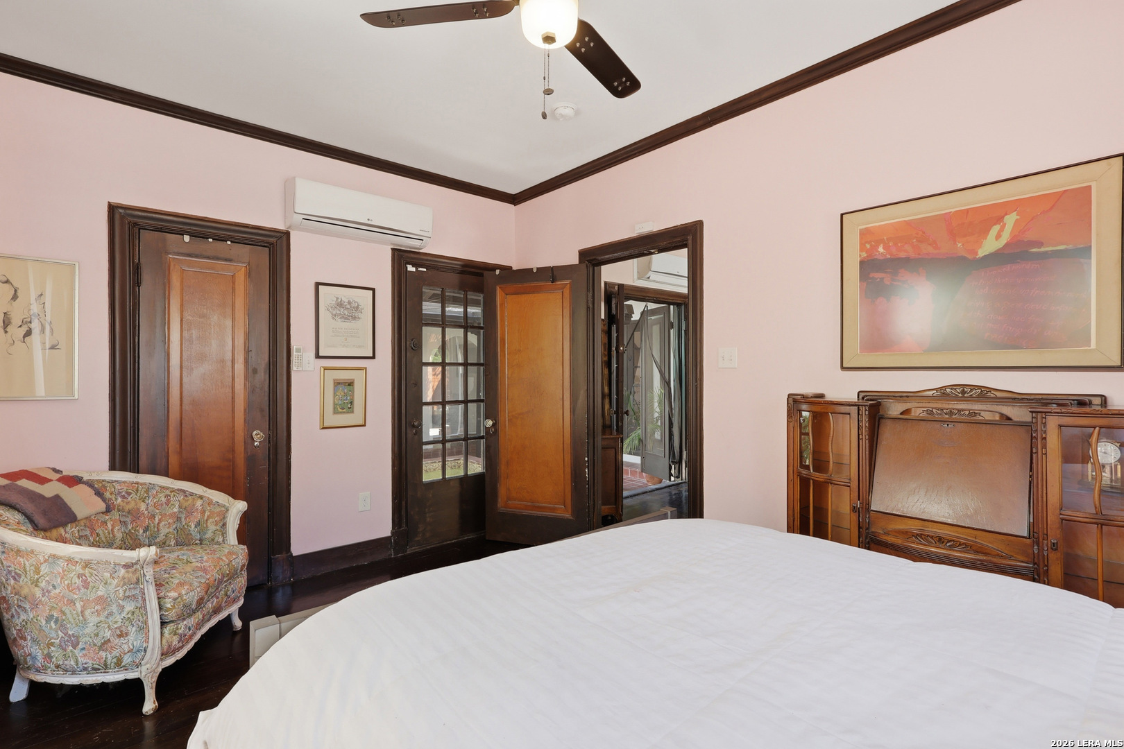 315 CLUB DR
