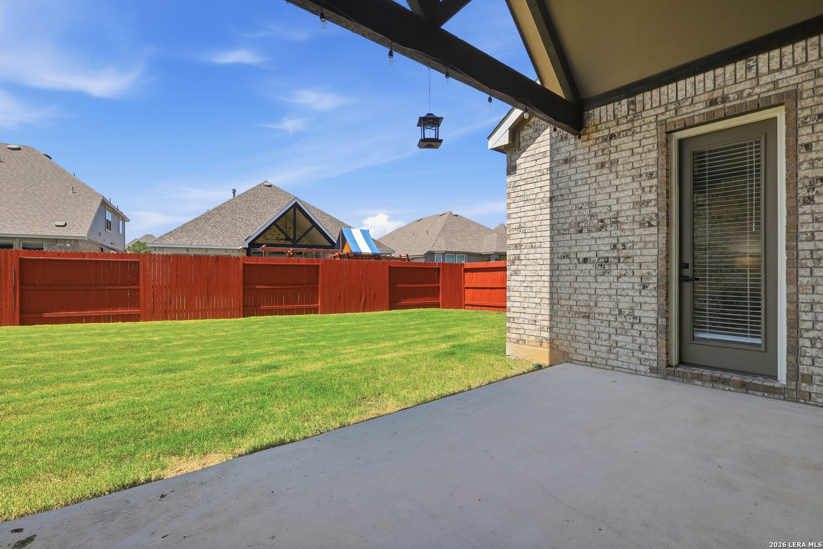 111 HUNTWICK DR