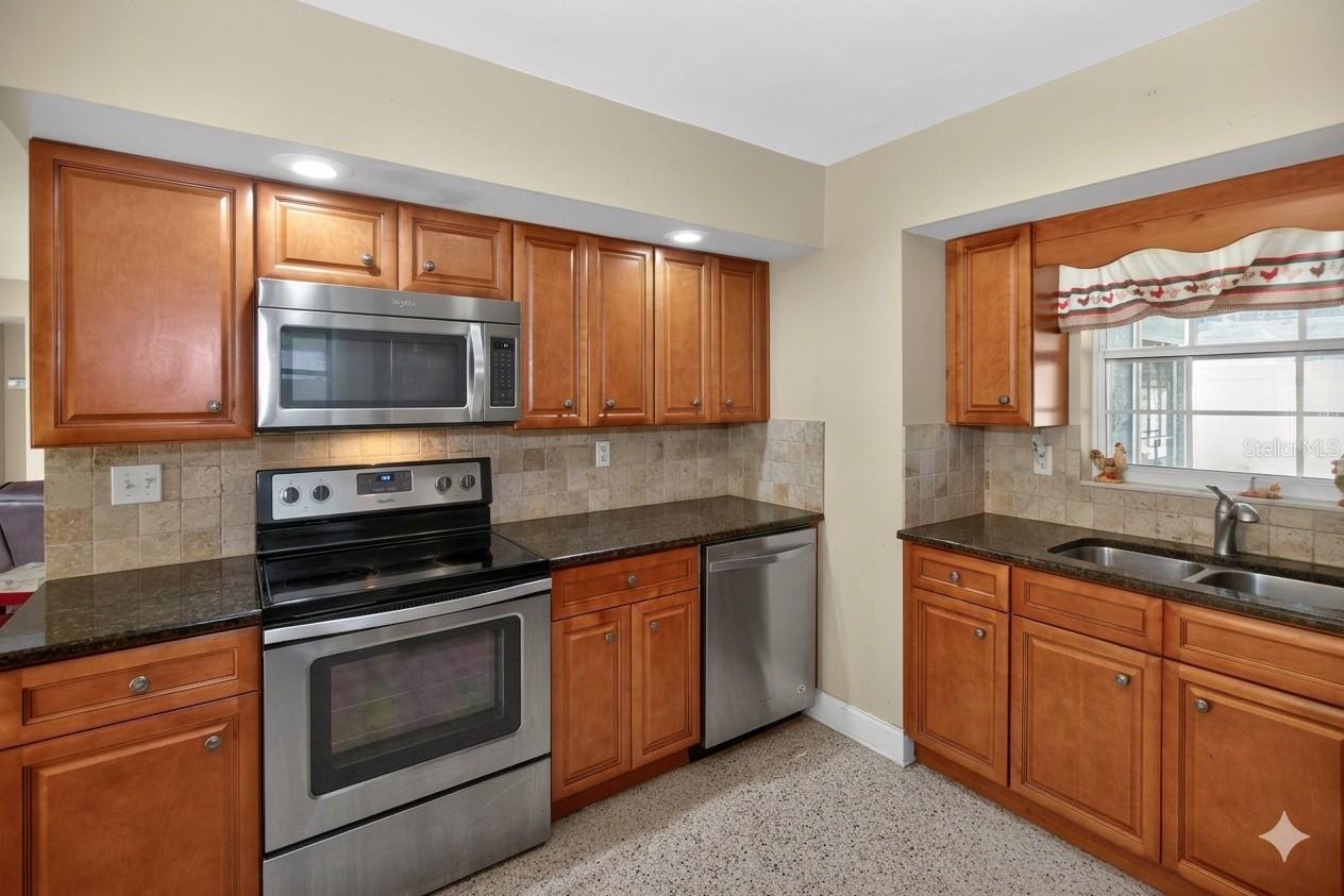 3232 59TH WAY N