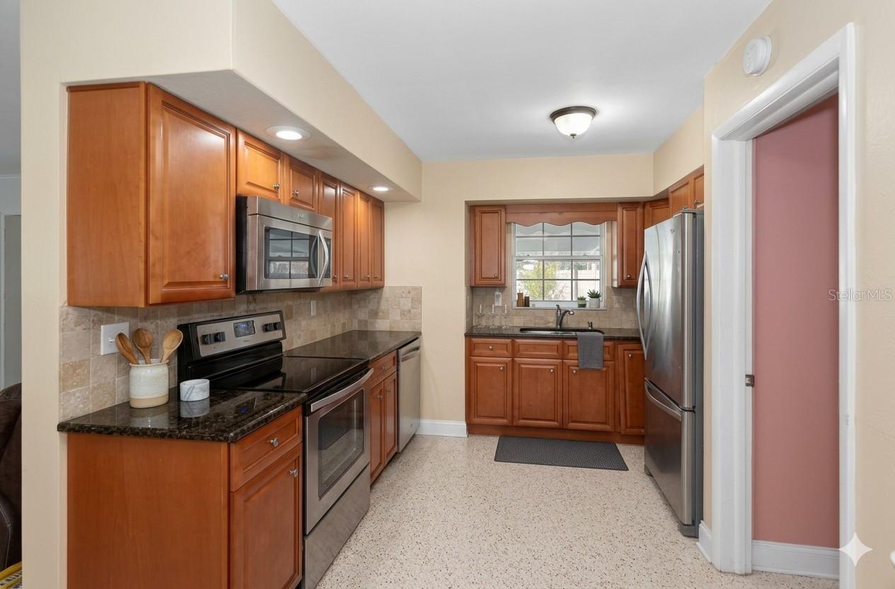 3232 59TH WAY N