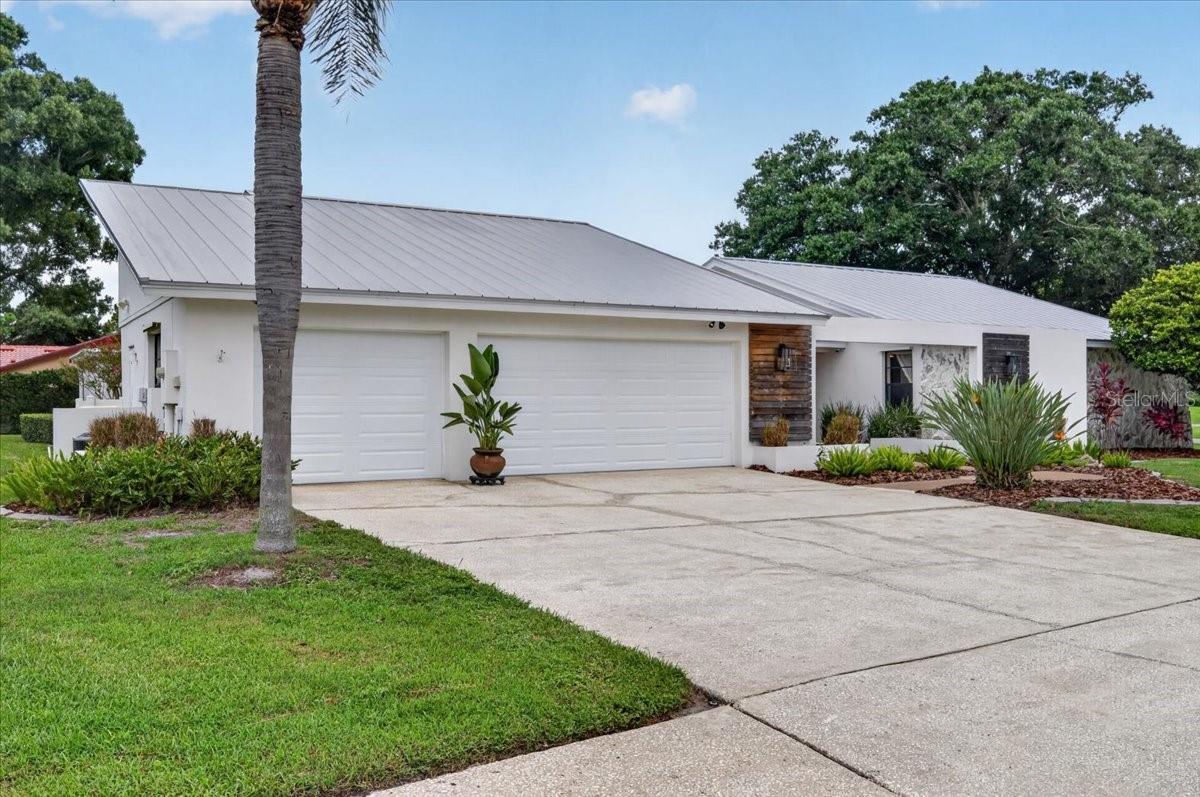 2862 SHADY OAK CT