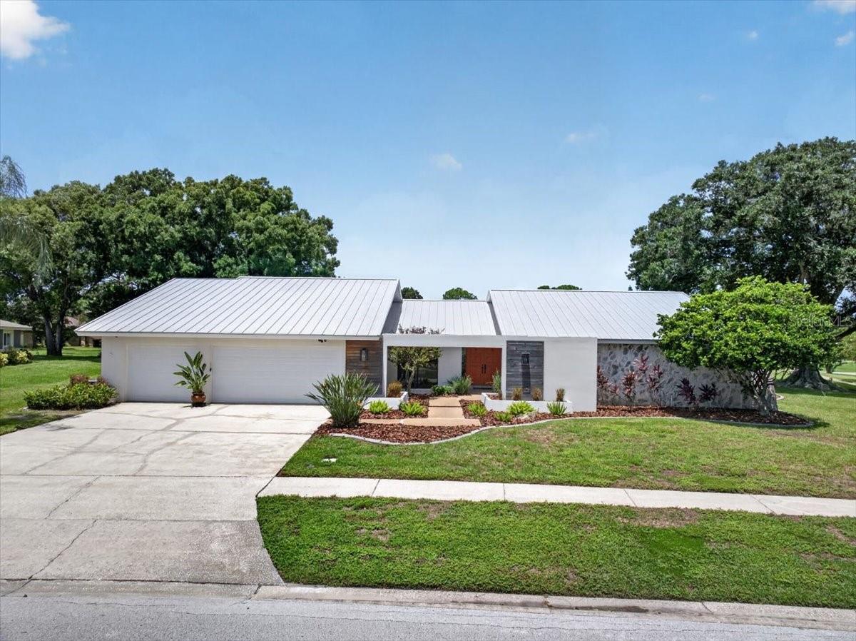 2862 SHADY OAK CT