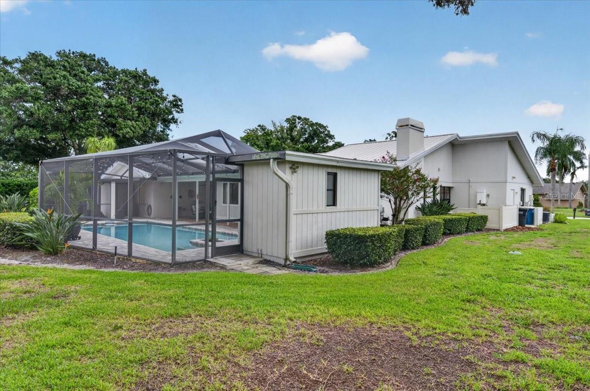 2862 SHADY OAK CT