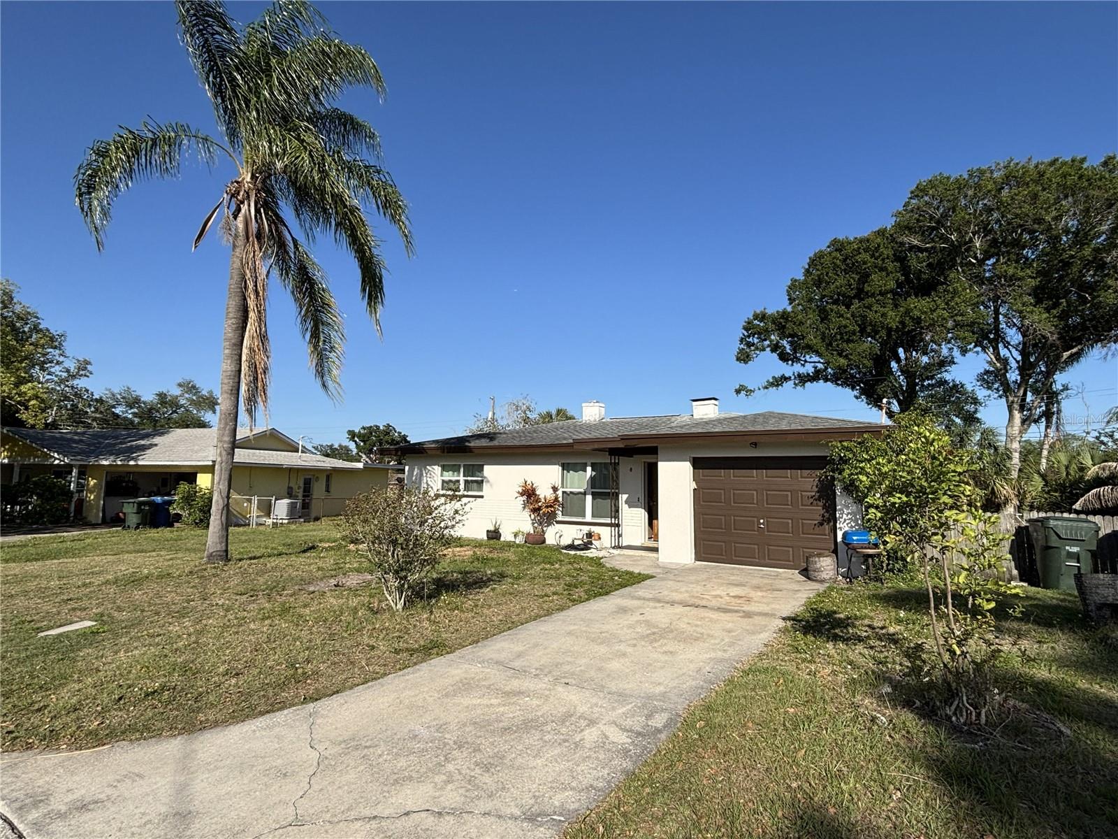 1347 BUCKINGHAM DR
