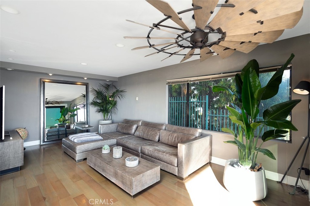 24242 Santa Clara Avenue 19