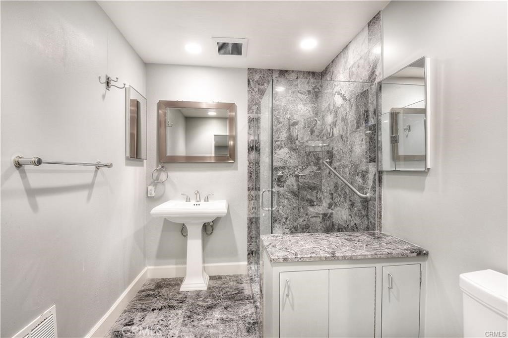 24242 Santa Clara Avenue 19