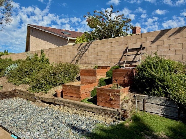 24192 24192 Valyermo