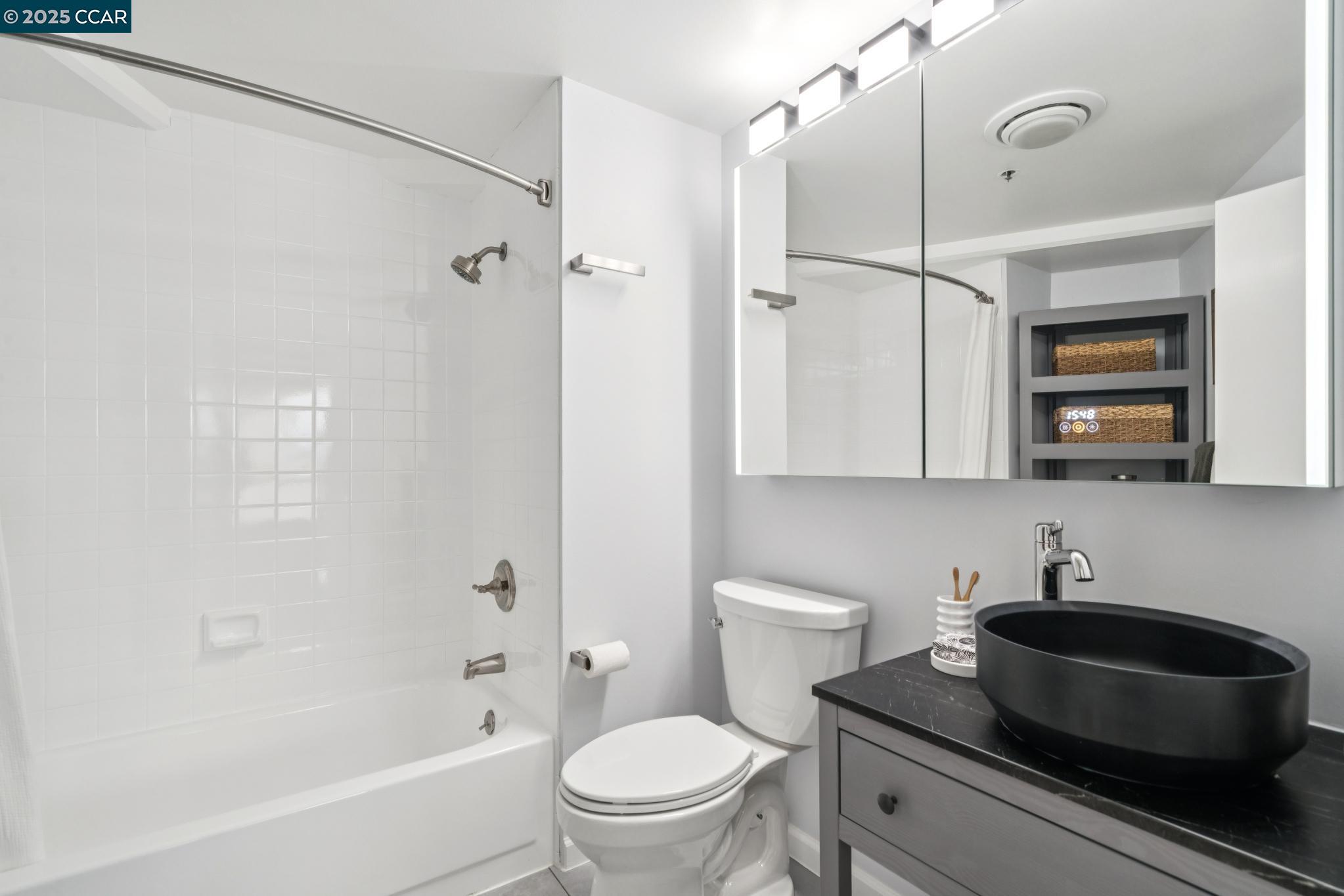 6363 Christie Ave # 1421